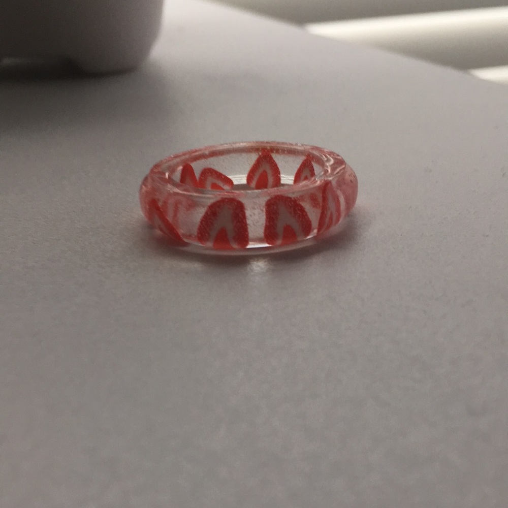 •FREE 🎁•HOMEMADE RESIN STRAWBERRY RING!!!